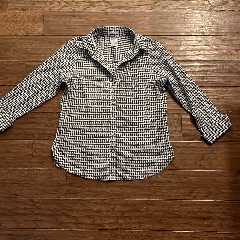 Chicos Button Down Black and Gray Houndstooth 3/4 length Sleeve Shirt Size 1 (S)